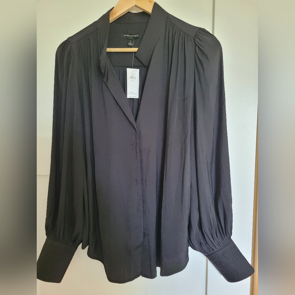 Banana Republic Factory blouse